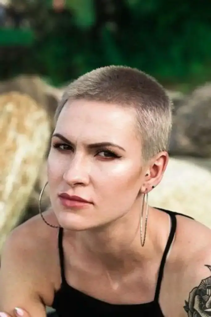 Bold Buzzed Crop