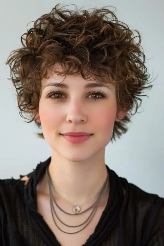 Curly Fringe Focus